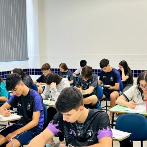 Estudantes do Ensino Médio participam do Simulado Enem 2024