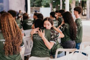 ReginAcamp reúne jovens para um fim de semana de fé, amizade e transformação